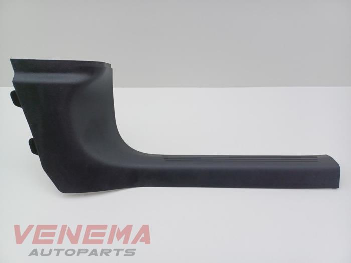Używane Próg drzwi prawa Mercedes A (177.0) 1.3 A-180 Turbo 16V Cena € 29,99 Procedura marży oferowane przez Venema Autoparts