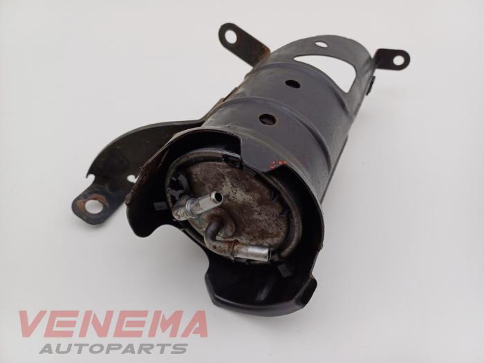 Begagnade Bränslefilter Volkswagen Polo V (6R) 1.2 TDI 12V BlueMotion Pris € 19,99 Marginaltabell erbjuds av Venema Autoparts