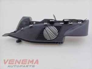 Begagnade Fäste, hatthylla BMW 1 serie (F20) 118i 1.5 TwinPower 12V Van Pris € 19,99 Marginaltabell erbjuds av Venema Autoparts