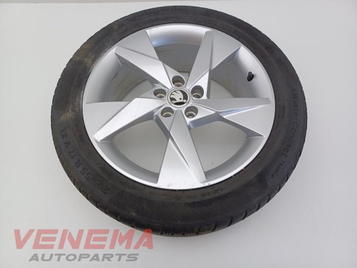 Begagnade Hjul + vinterdäck Skoda Kamiq 1.5 TSI 16V Pris € 149,99 Marginaltabell erbjuds av Venema Autoparts