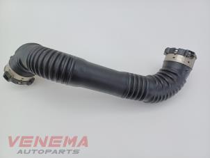 Intercooler Rohr van een Mercedes-Benz A (177.0) 1.3 A-160 Turbo 16V 2020