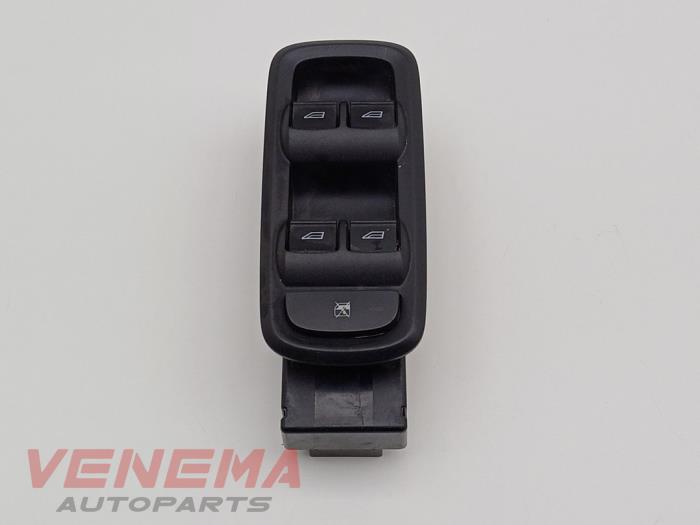 Usados Interruptor de ventanilla eléctrica Ford Ka+ 1.2 Ti-VCT Precio € 29,99 Norma de margen ofrecido por Venema Autoparts