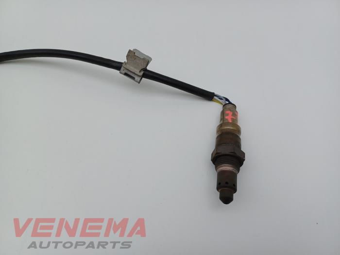 Lambda probe from a Mercedes-Benz A (177.0) 1.3 A-180 Turbo 16V 2021
