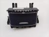 Mercedes-Benz A (W176) 2.0 A-250 Turbo 16V Aschenbecher vorne