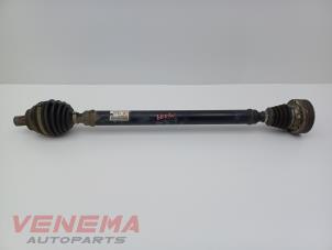 Begagnade Drivaxel, höger fram Volkswagen Beetle (16AB) 1.6 TDI 16V Pris € 99,99 Marginaltabell erbjuds av Venema Autoparts