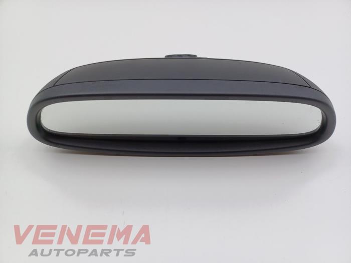 Usados Retrovisor interior Mini Mini (F56) 1.5 12V Cooper Precio € 59,99 Norma de margen ofrecido por Venema Autoparts