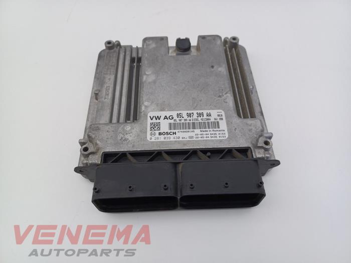 Used Engine management computer Volkswagen Golf VIII Variant (GC5) 2.0 TDI BlueMotion 16V Price € 399,99 Margin scheme offered by Venema Autoparts