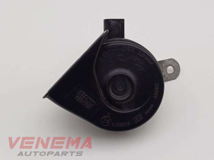 Używane Klakson Mercedes ML III (166) 3.0 ML-350 BlueTEC V6 24V 4-Matic Cena € 29,99 Procedura marży oferowane przez Venema Autoparts
