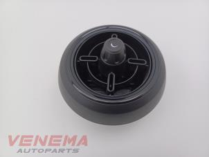 Begagnade Luftmunstycke, instrumentbräda Mini Mini (F56) 1.5 12V Cooper Pris € 19,99 Marginaltabell erbjuds av Venema Autoparts