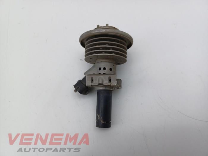 Usados Inyector Adblue Mercedes ML III (166) 3.0 ML-350 BlueTEC V6 24V 4-Matic Precio € 174,99 Norma de margen ofrecido por Venema Autoparts