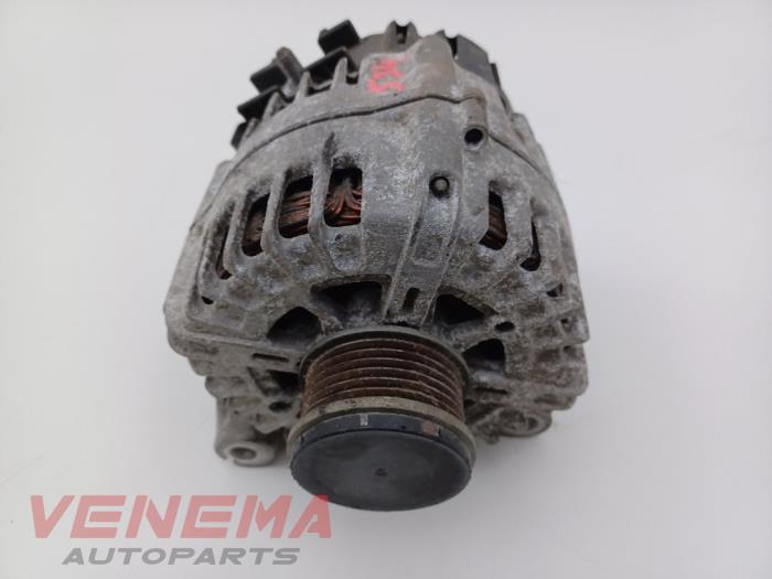 Usagé Dynamo BMW 3 serie Touring (F31) 320d 2.0 16V Prix € 99,99 Règlement à la marge proposé par Venema Autoparts