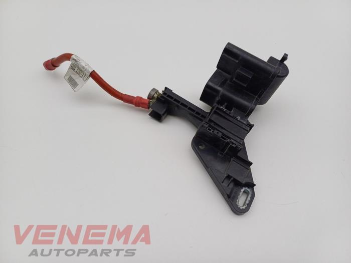 Used Distributor BMW 1 serie (F20) 116i 1.6 16V Price € 19,99 Margin scheme offered by Venema Autoparts