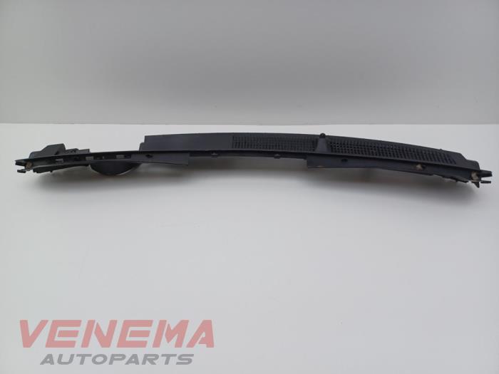 Używane Parawan Peugeot 108 1.0 12V VVT-i Cena € 24,99 Procedura marży oferowane przez Venema Autoparts