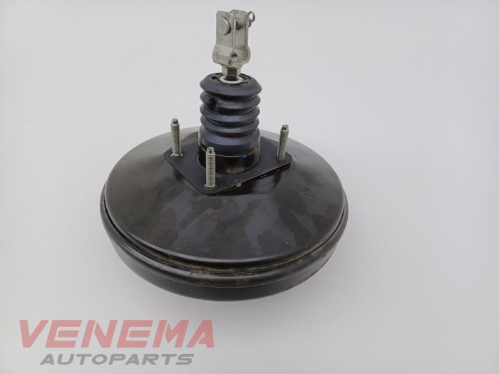 Begagnade Bromsservo Peugeot 108 1.0 12V VVT-i Pris € 14,99 Marginaltabell erbjuds av Venema Autoparts