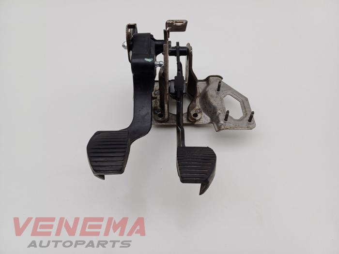 Gebrauchte Pedale Set Peugeot 208 I (CA/CC/CK/CL) 1.4 16V Preis € 49,99 Margenregelung angeboten von Venema Autoparts