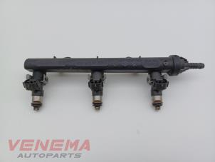 Begagnade Bränsleinsprutningsmunstycke Volkswagen Up! (121) 1.0 12V 60 Pris € 24,99 Marginaltabell erbjuds av Venema Autoparts