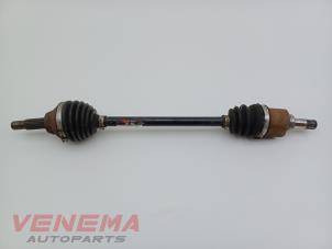 Usagé Arbre de transmission avant gauche Volkswagen Up! (121) 1.0 12V 60 Prix € 14,99 Règlement à la marge proposé par Venema Autoparts