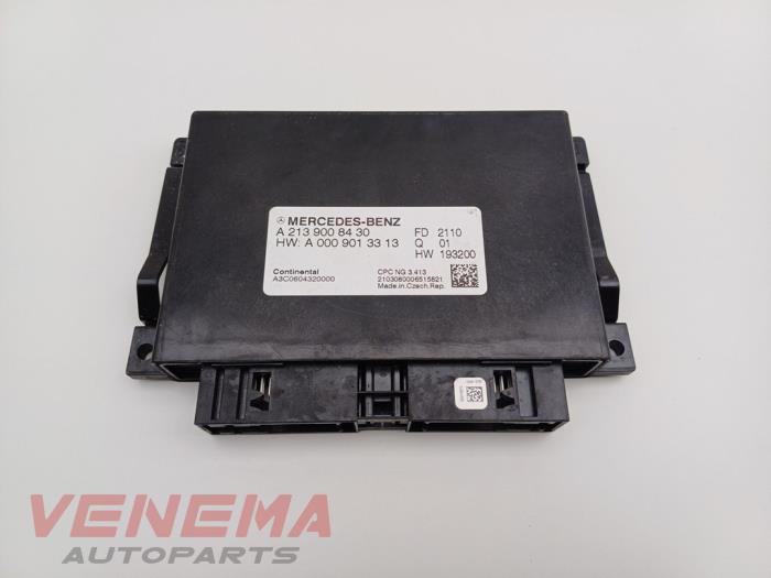 Used Automatic gearbox computer Mercedes GLA (H247) 1.3 200 Turbo 16V Price € 74,99 Margin scheme offered by Venema Autoparts