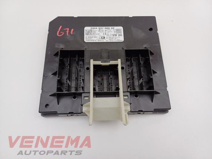 Used Body control computer Volkswagen Golf VIII (CD1) 1.0 eTSI 12V Price € 144,99 Margin scheme offered by Venema Autoparts
