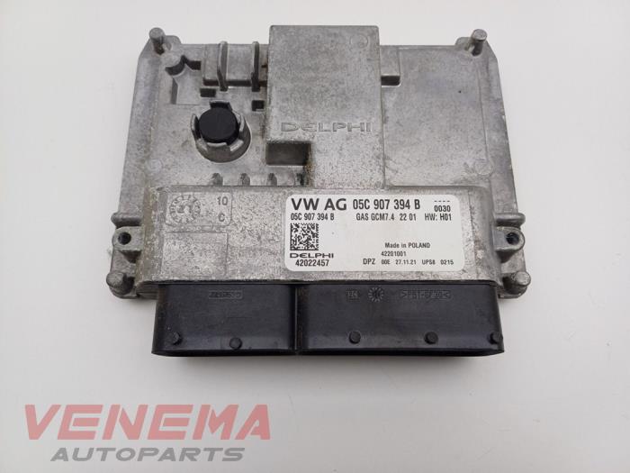 Used Engine management computer Volkswagen Golf VIII (CD1) 1.0 eTSI 12V Price € 249,99 Margin scheme offered by Venema Autoparts