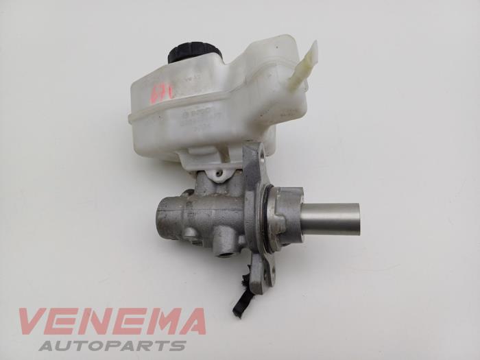 Gebrauchte Hauptbremszylinder Volkswagen Golf VIII (CD1) 1.0 eTSI 12V Preis € 39,99 Margenregelung angeboten von Venema Autoparts