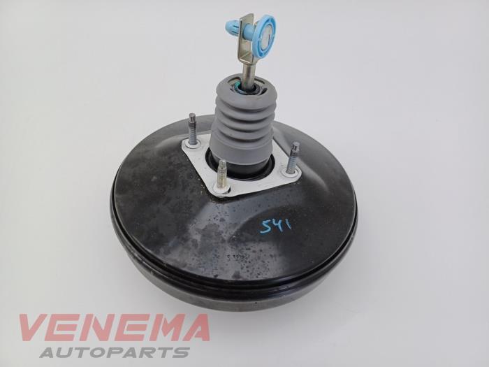 Usagé Servo frein Ford Fiesta 7 1.0 EcoBoost 12V Prix € 44,99 Règlement à la marge proposé par Venema Autoparts