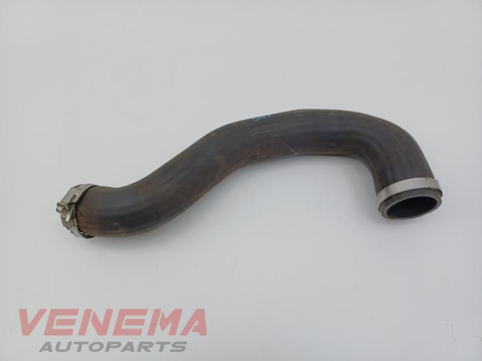 Intercooler Schlauch van een Ford Fiesta 7 1.0 EcoBoost 12V 2021