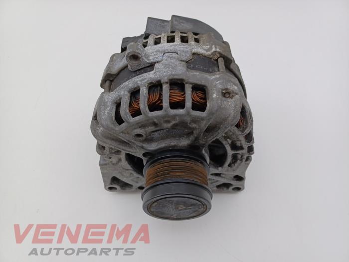 Gebrauchte Dynamo Mercedes B (W246/W242) 1.6 B-180 BlueEFFICIENCY Turbo 16V Preis € 49,99 Margenregelung angeboten von Venema Autoparts