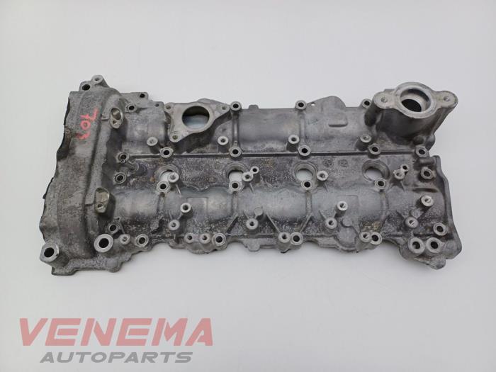 Rocker covers with engine code 2709103001238 stock