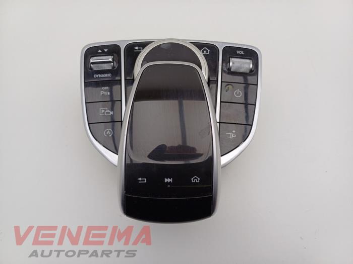 Begagnade MMI-brytare Mercedes E (C238) E-300 2.0 Turbo 16V Pris € 94,99 Marginaltabell erbjuds av Venema Autoparts