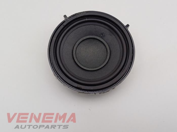 Używane Glosnik BMW 3 serie Touring (G21) 320e xDrive 2.0 TwinPower Turbo 16V Cena € 9,99 Procedura marży oferowane przez Venema Autoparts