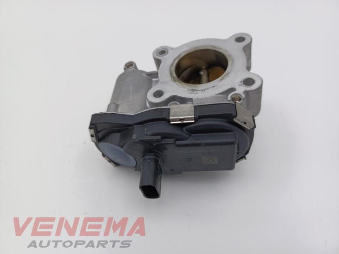 Usagé Boitier papillon Opel Astra K 1.0 Turbo 12V Prix € 24,99 Règlement à la marge proposé par Venema Autoparts