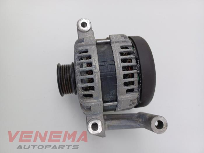 Dynamo van een Opel Astra K 1.0 Turbo 12V 2019