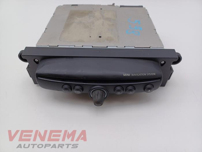 Usagé Système navigation Mini Coupe (R58) 1.6 16V Cooper Prix € 249,99 Règlement à la marge proposé par Venema Autoparts