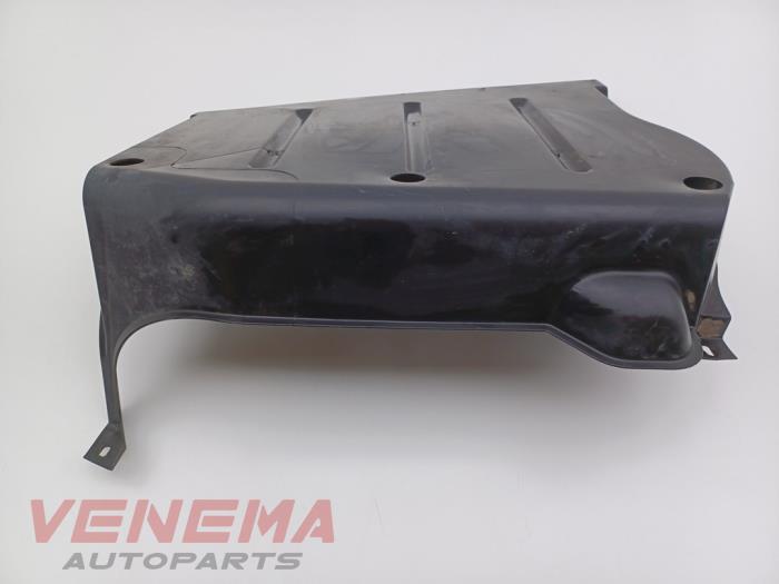 Fuel tank protection plate