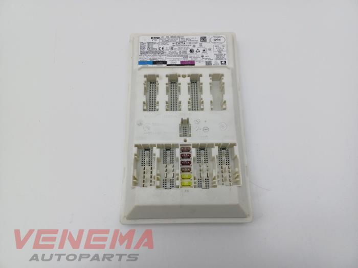 Used Body control computer BMW 3 serie Touring (G21) 320e xDrive 2.0 TwinPower Turbo 16V Price € 174,99 Margin scheme offered by Venema Autoparts