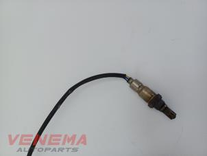 Lambda probe from a Volkswagen Caddy Combi III (2KB,2KJ) 1.6 TDI 16V 2013