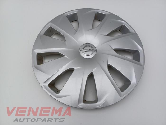 Używane Kolpak Opel Astra K 1.0 Turbo 12V Cena € 9,99 Procedura marży oferowane przez Venema Autoparts