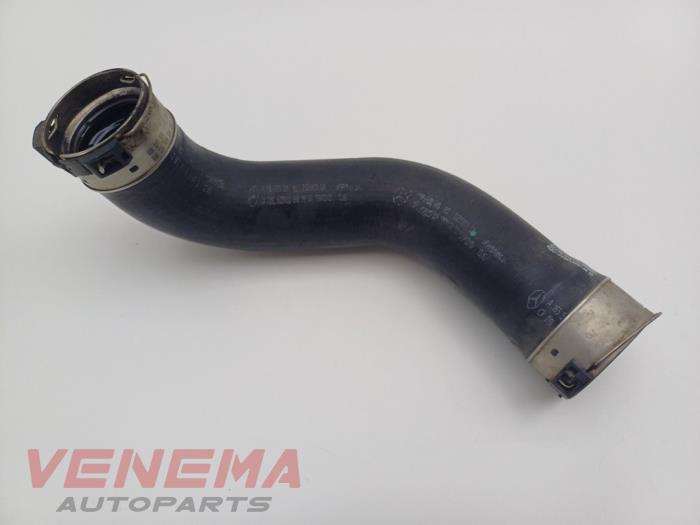 Gebrauchte Intercooler Schlauch Mercedes ML III (166) 3.0 ML-350 BlueTEC V6 24V 4-Matic Preis € 39,99 Margenregelung angeboten von Venema Autoparts