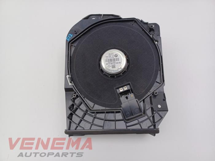Używane Subwoofer BMW 3 serie Touring (F31) 320d 2.0 16V Cena € 139,99 Procedura marży oferowane przez Venema Autoparts