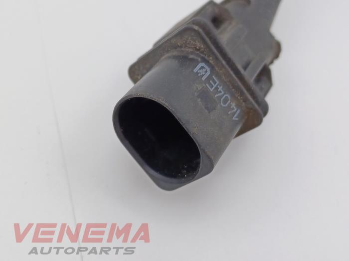 Lambda probe from a BMW 3 serie Touring (F31) 320d 2.0 16V 2014