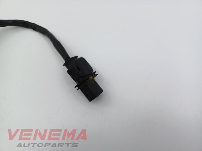 Lambda probe from a BMW 3 serie Touring (F31) 320d 2.0 16V 2014