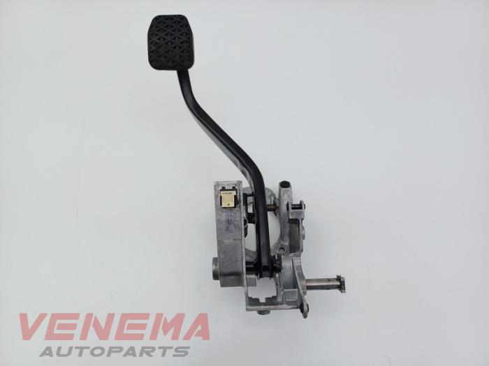 Używane Pedal hamulca BMW 3 serie Touring (F31) 320d 2.0 16V Cena € 29,99 Procedura marży oferowane przez Venema Autoparts