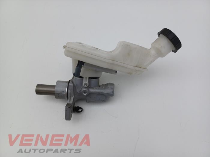 Usagé Cylindre de frein principal Mercedes GLA (H247) 1.3 200 Turbo 16V Prix € 29,99 Règlement à la marge proposé par Venema Autoparts