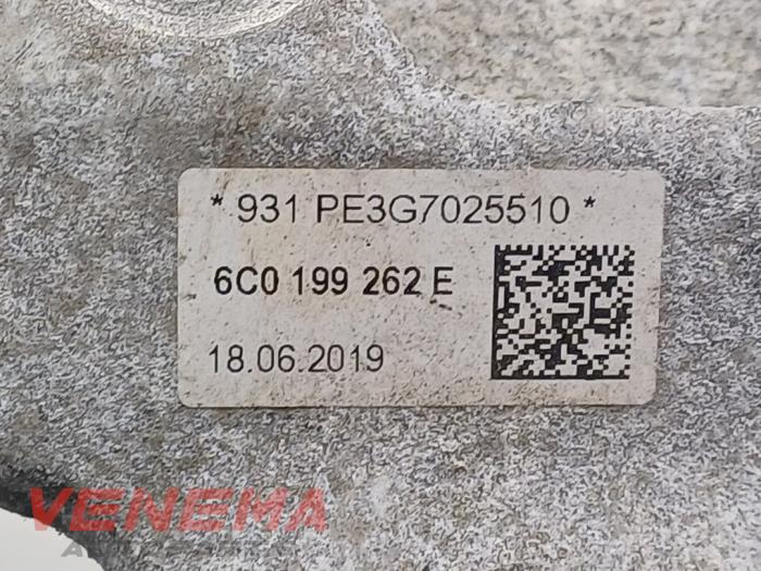 Engine mount from a Skoda Fabia III (NJ3) 1.0 TSI 12V 2019