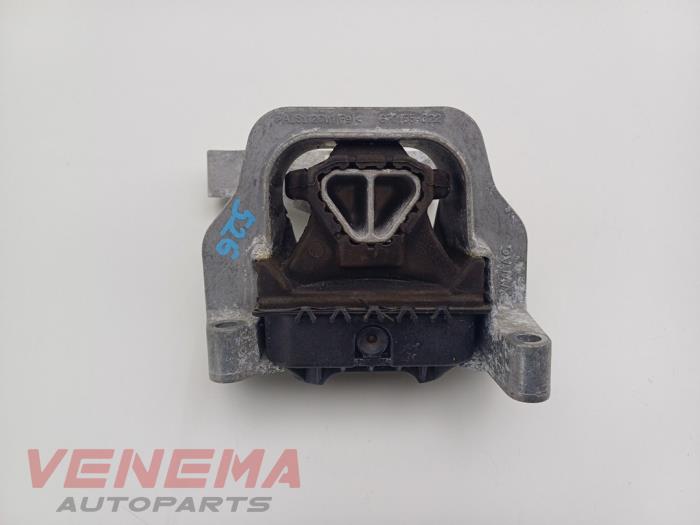 Used Engine mount Skoda Fabia III (NJ3) 1.0 TSI 12V Price € 24,99 Margin scheme offered by Venema Autoparts