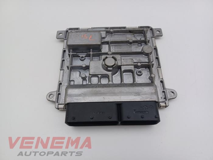 Used Engine management computer Mercedes GLA (H247) 1.3 200 Turbo 16V Price € 74,99 Margin scheme offered by Venema Autoparts