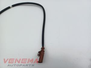 Lambda probe from a Volkswagen Tiguan (AD1) 1.4 TSI 16V 2018