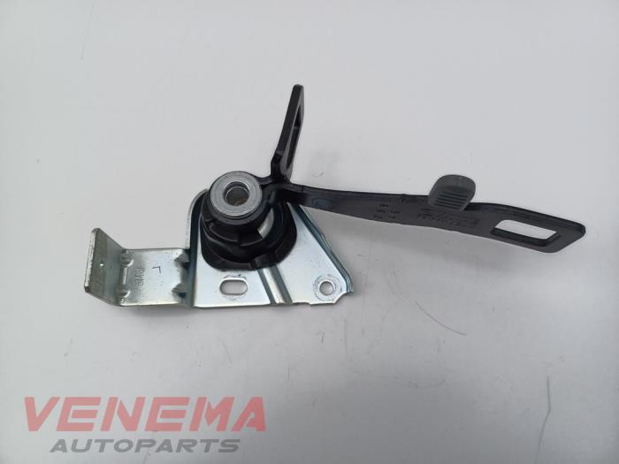 Gebrauchte Sonstige Mini Mini (F55) 1.5 12V Cooper D Preis € 19,99 Margenregelung angeboten von Venema Autoparts
