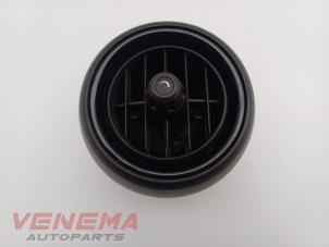 Begagnade Luftmunstycke, instrumentbräda Mini Mini (F55) 1.5 12V Cooper D Pris € 19,99 Marginaltabell erbjuds av Venema Autoparts